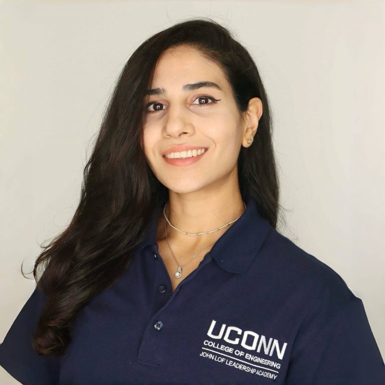 Elika Shams Headshot