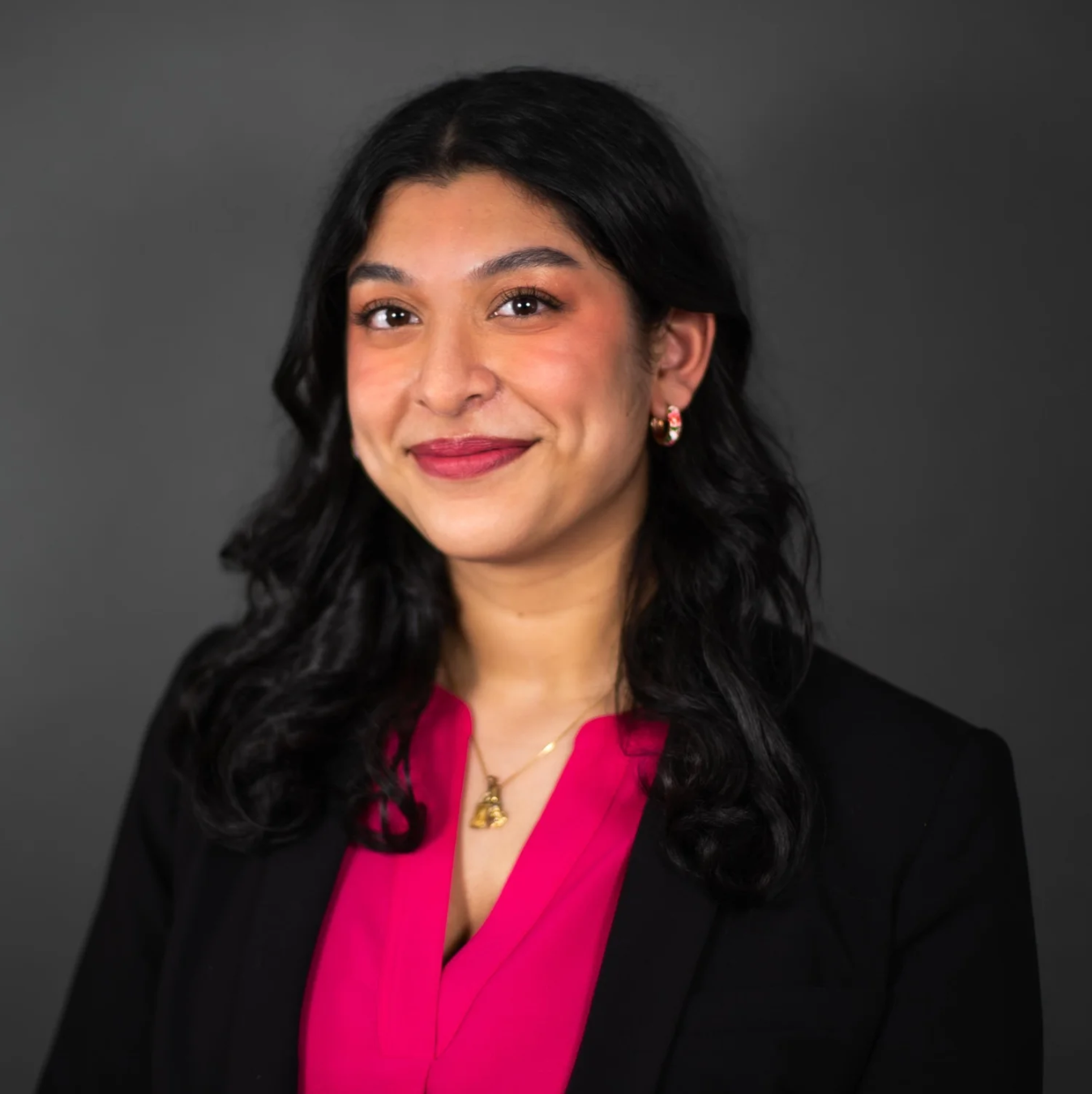 Julia Ghaghare Headshot